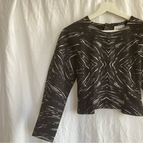 CBKD × BNKR marble long sleeve crop top Size XS NEW - Picture 12 of 16